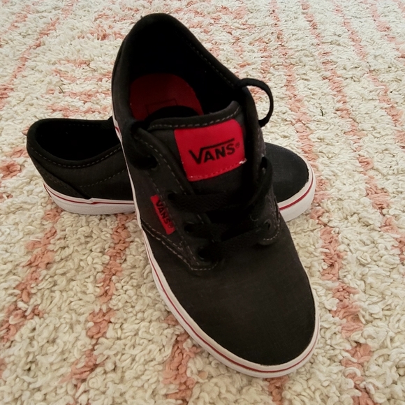 🌿VANS Atwood Sneaker Little Kid Charcoal Gray with Red [13]🌿 - Picture 2 of 9